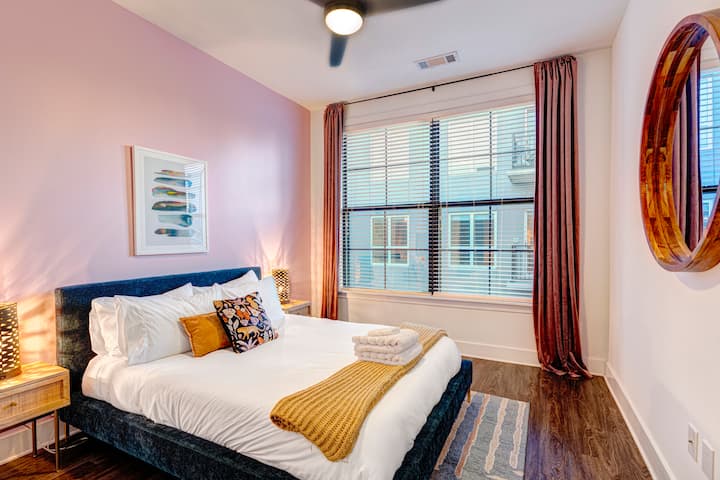 2 bedroom DWNTN | great for groups - Apartments for Rent in