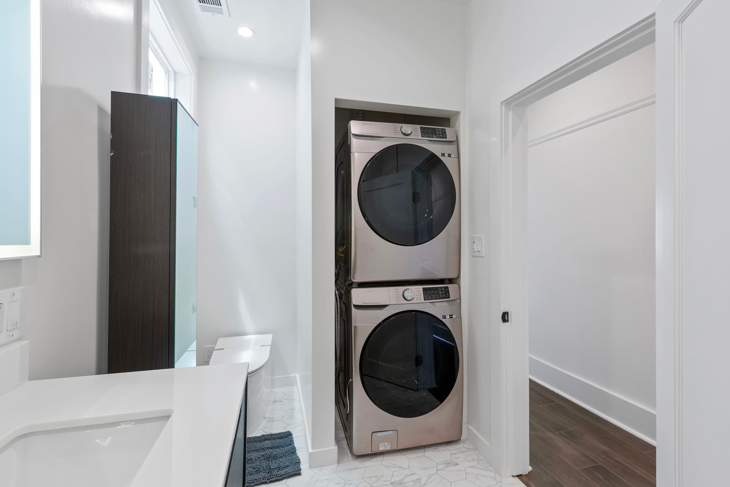 Home in San Francisco · ★4.9 · 3 bedrooms · 3 beds · 2 baths - Image 26