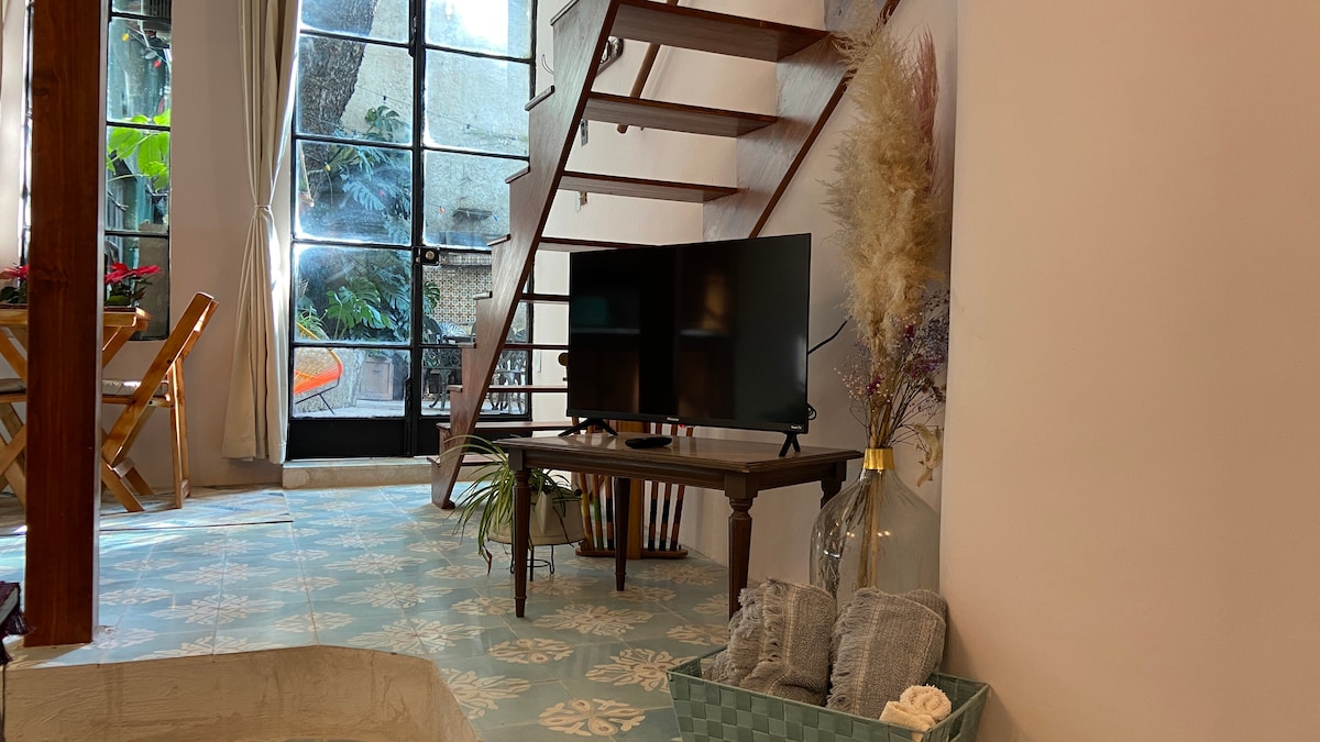 Top Airbnb: Casa Jacarandas: boutique loft with private patio en Escandón 1ª Sección