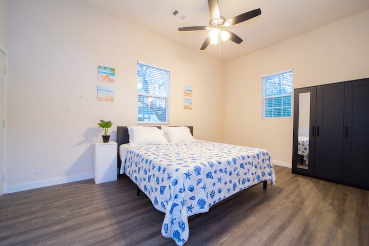 Chumba cha kulala 2 | Kitanda cha Kifalme | Vitambaa Vilivyotolewa