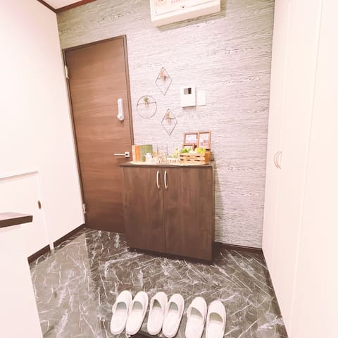 good access to Tokyo-Sky tree, Asakusa, Ueno, etc.