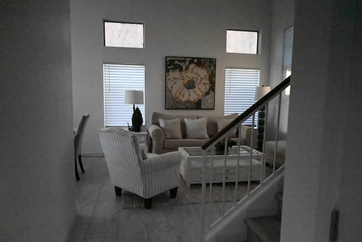 Homey Place In Chandler - Sun Lakes, AZ
