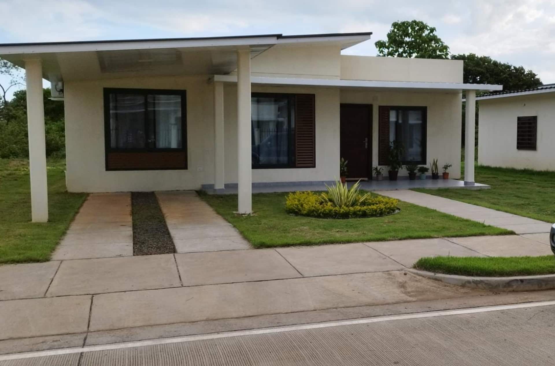 3BD, 2BTHS, furnished house