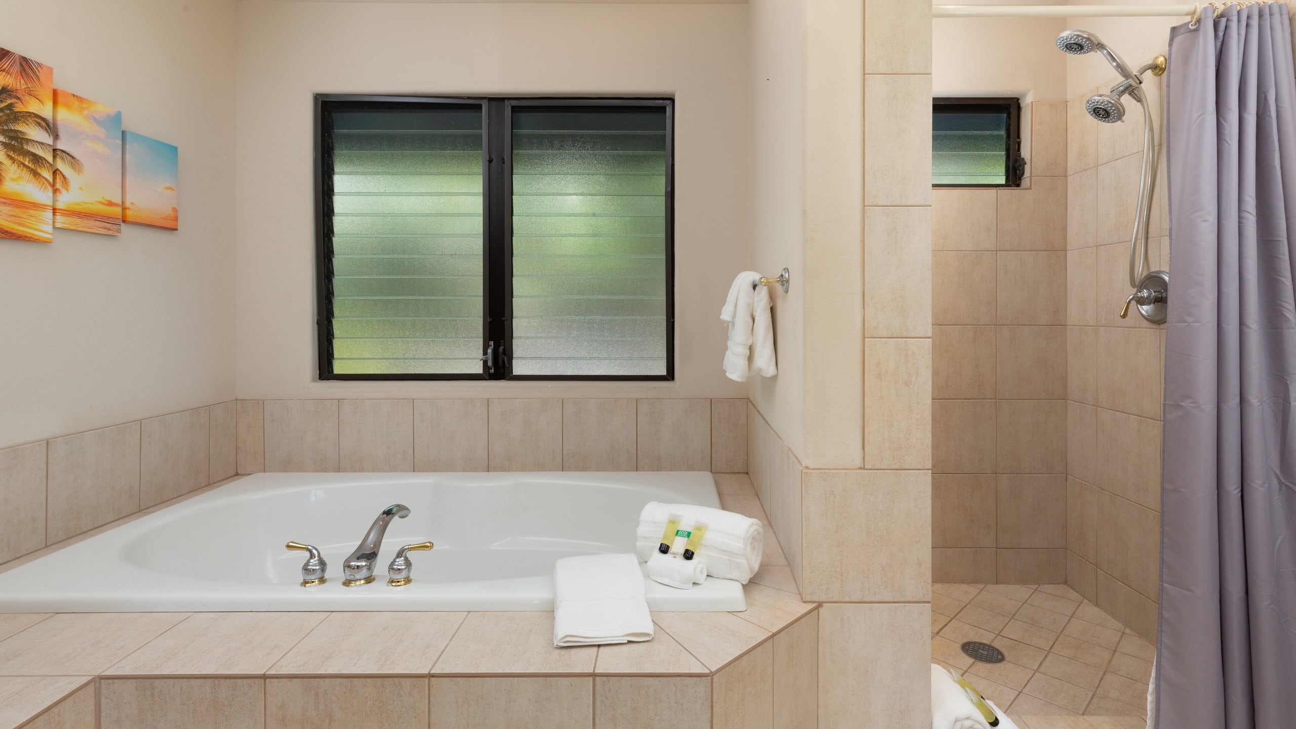 Home in Kailua-Kona · ★4.93 · 5 bedrooms · 7 beds · 4 private baths - Image 30
