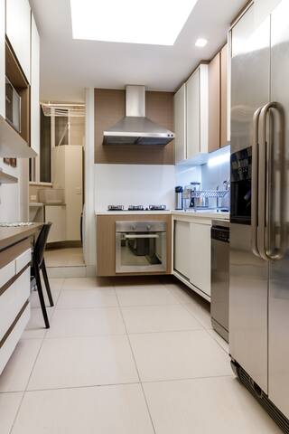 Espaço e conforto Ipanema/Copacabana (6-8 p) gallery image 4