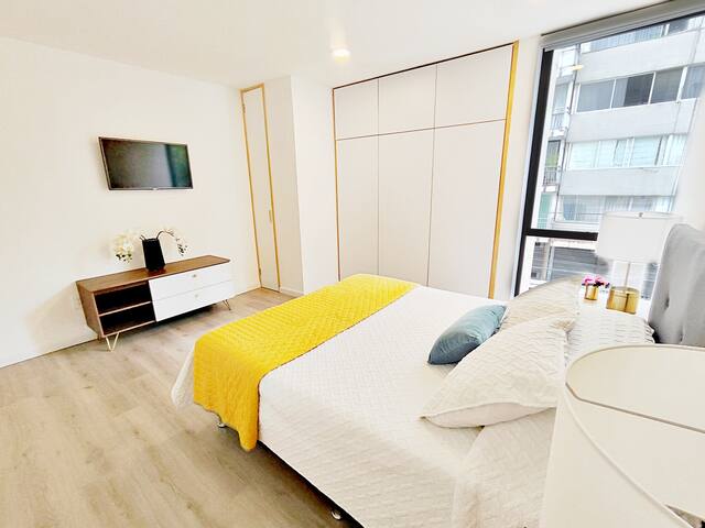 Polanco+Soumaya+Masaryk+King Bed+Tub -3BR 3BT gallery image 5