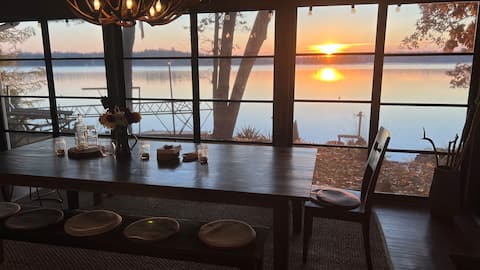 Beautiful Belmont Lake Cottage