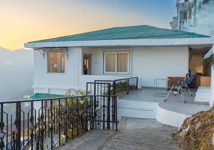 Hampton Villa, Lux. 3 Br Villa In Mussoorie - Mussoorie