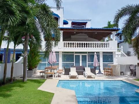 Family Villa at Playa Blanca Resort