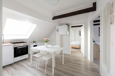 T&K Apartments-Duisburg-2 Zimmer Apt-4OG/Apt 9