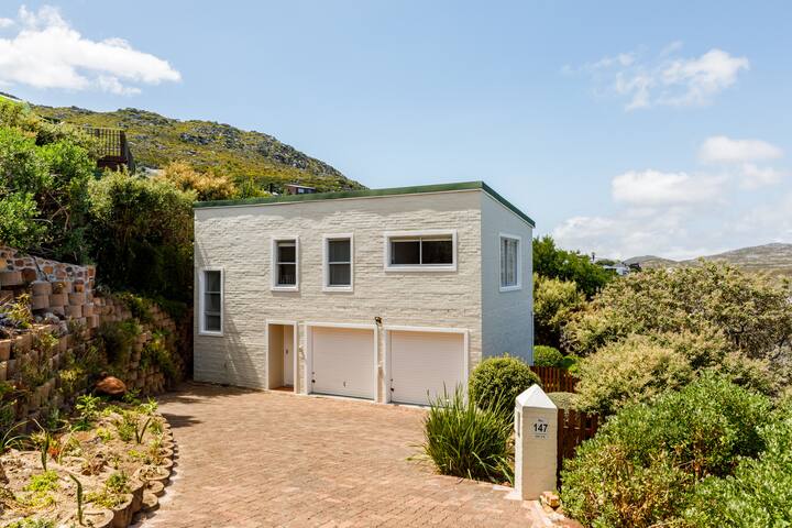 Scarborough Sunsets and Sea views gallery image 4