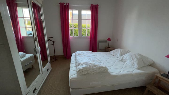 ห้องนอนที่ 2 ที่ชั้นล่าง
เตียงคู่