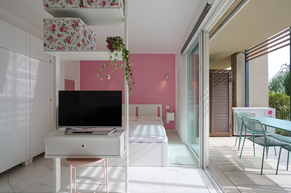 Propriété Airbnb réussie: Studio apartment at the Castle à Borghetto Santo Spirito