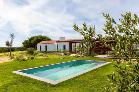 Modern Villa with Pool in Alentejo’s Coast