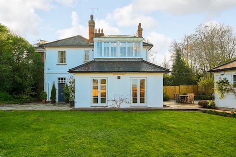 Gorgeous Georgian Getaway