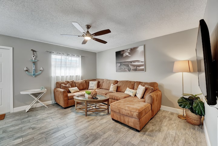 Coastal Vibes|delray Apartment| Nr Atlantic Ave - Boynton Beach, FL