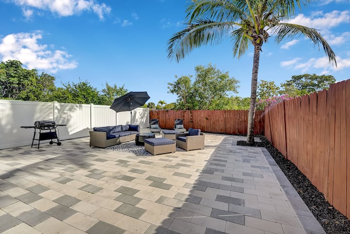 605 NE 3rd Ave. Unit B