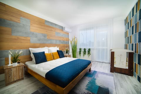 Comfort 18 Refined 3-Room Family Stay with Balcony