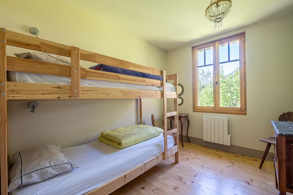 Dormitorio 3, camas superpuestas.