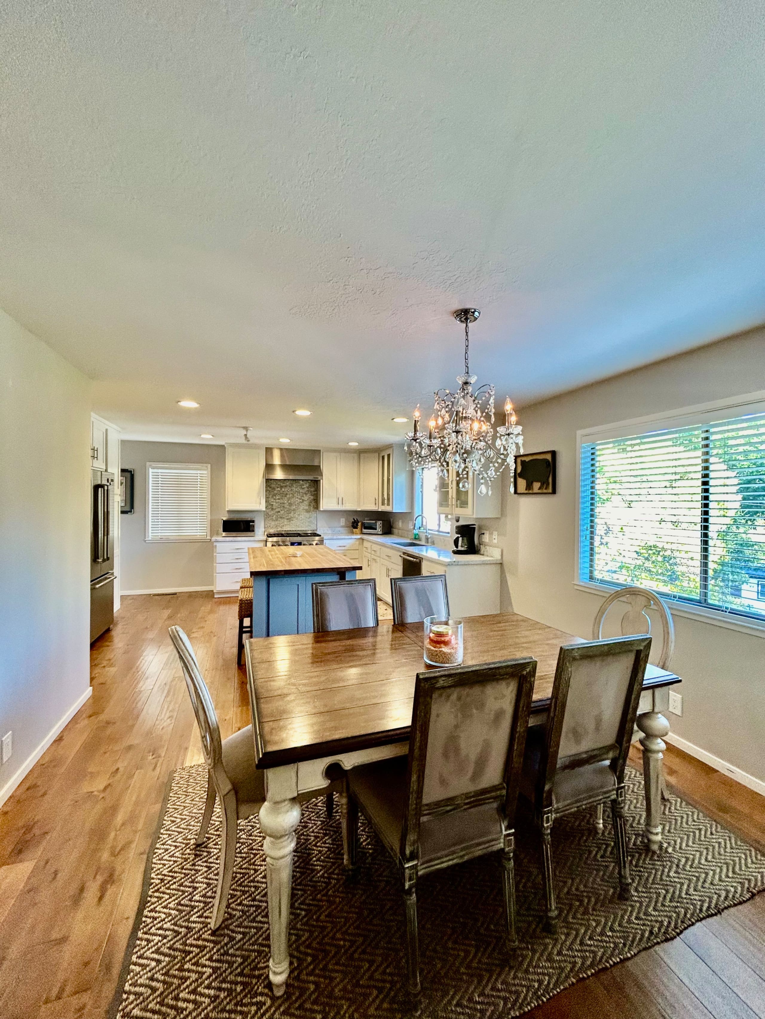 Newly Renovated Home with Huge Kitchen Island - Photo 5
