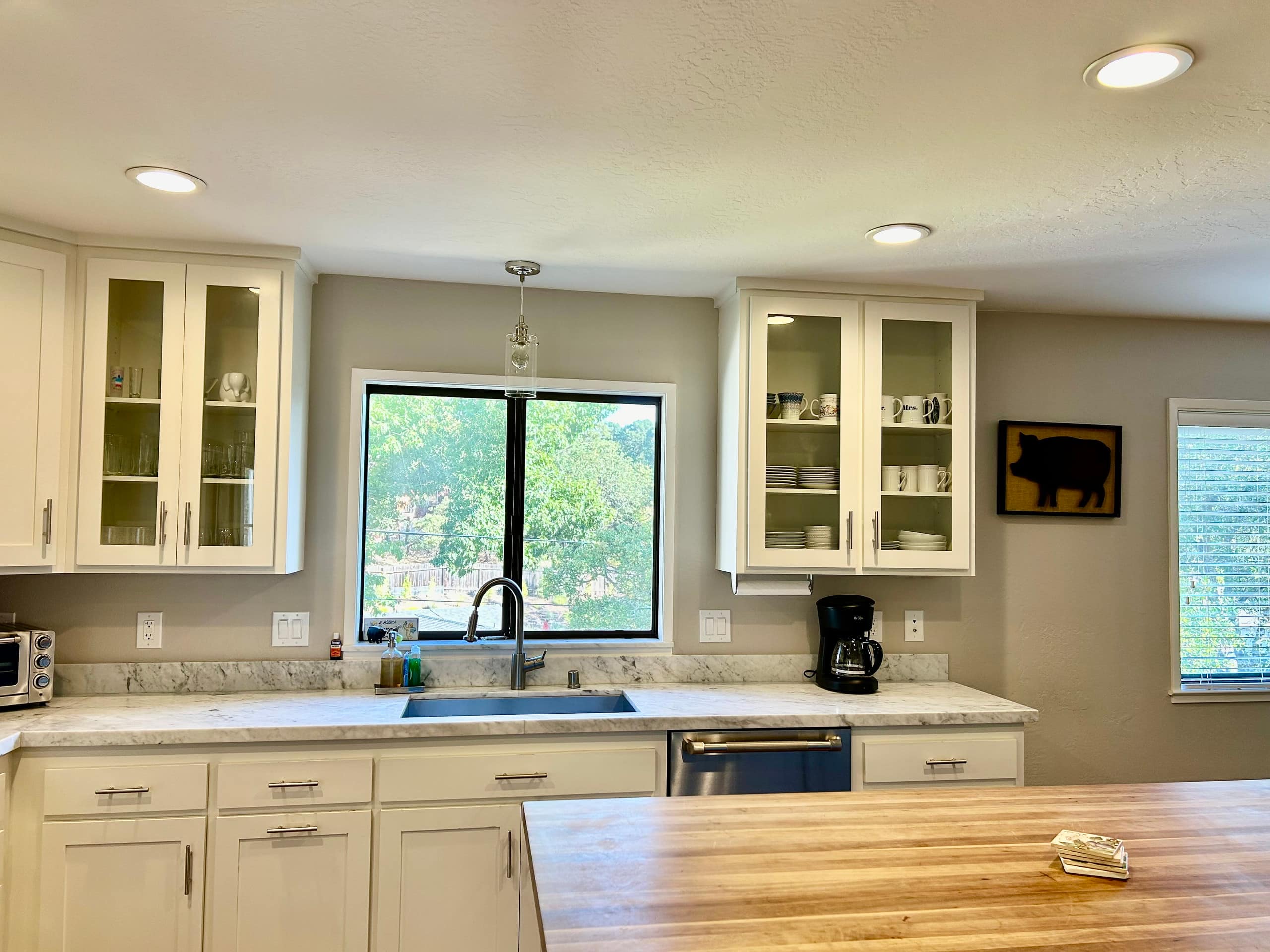 Newly Renovated Home with Huge Kitchen Island - Photo 8