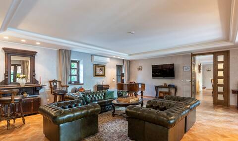 Popular Airbnb listing: Luxury Villa Carolus Istria in Katun Cattuni