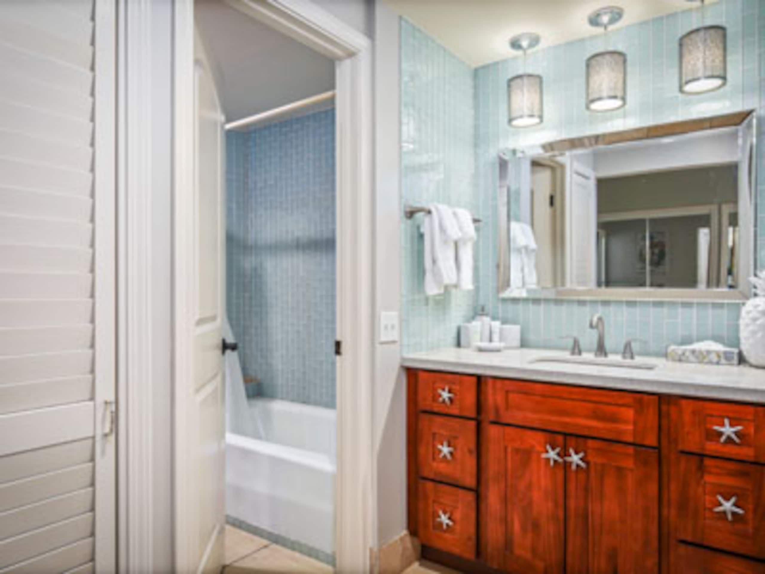 Royal Sea Cliff Unit #306 Garden View 2BD/2BA - Image 11