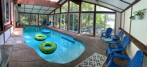 Lakehouse-indoor pool and hottub