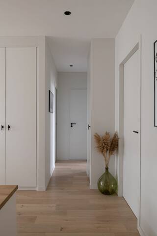 Appartement centre Monplaisir gallery image 2