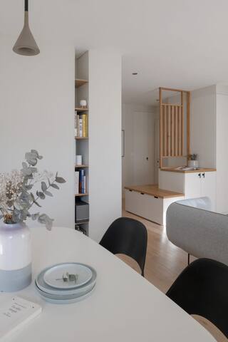 Appartement centre Monplaisir gallery image 4