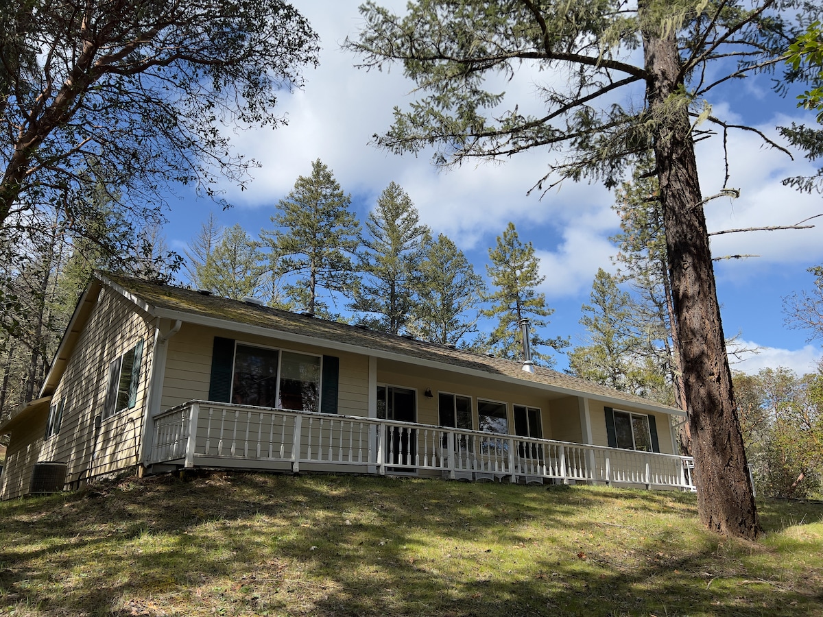 Applegate V. Peaceful Cottage - Houses for Rent in Jacksonville, Oregon ...