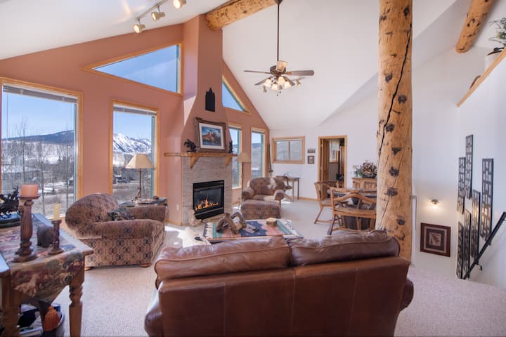 Mt Crested Butte Home A Half Mile From Ski Resort - Crested Butte, CO