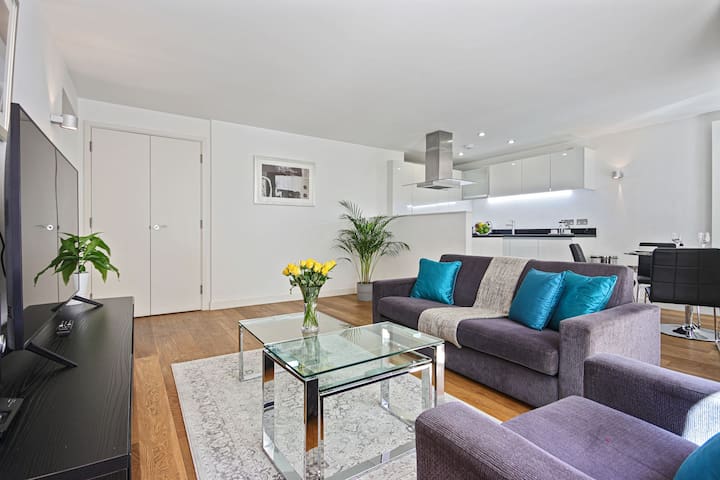 Cubo Apartments Farringdon managed Airbnb listing 1