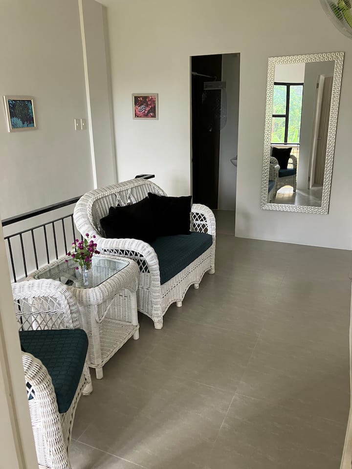 Peaceful Valencia Dream Home - Valencia City