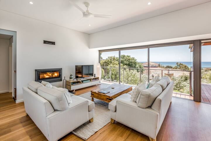 Shore House – Eagle Bay gallery image 3