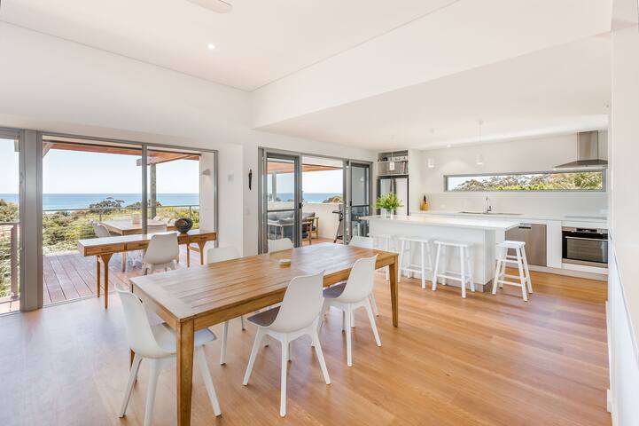 Shore House – Eagle Bay gallery image 5