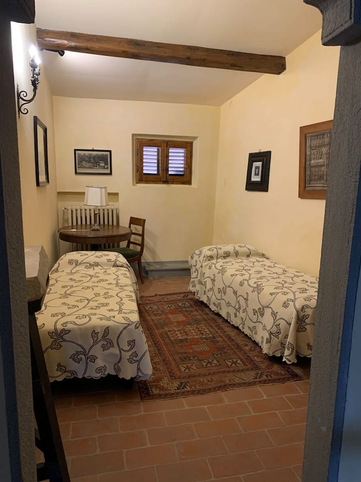 Dhomë gjumi 5