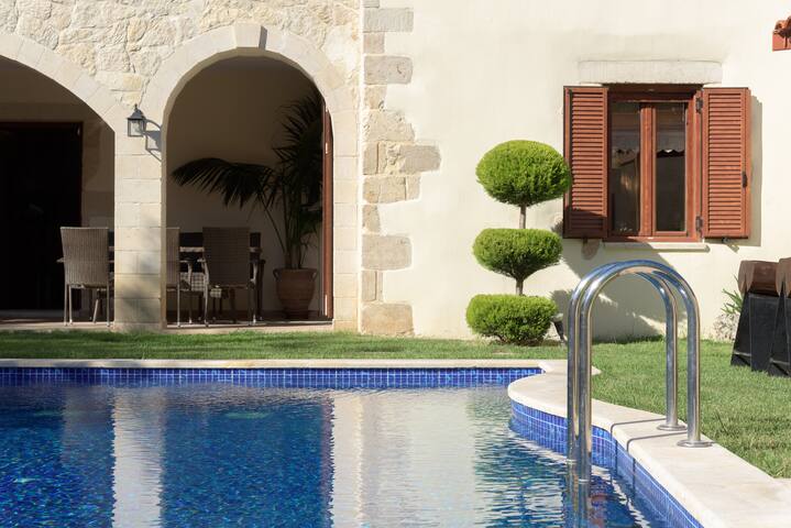 Nicole Villa, an Enchanted Gem gallery image 5