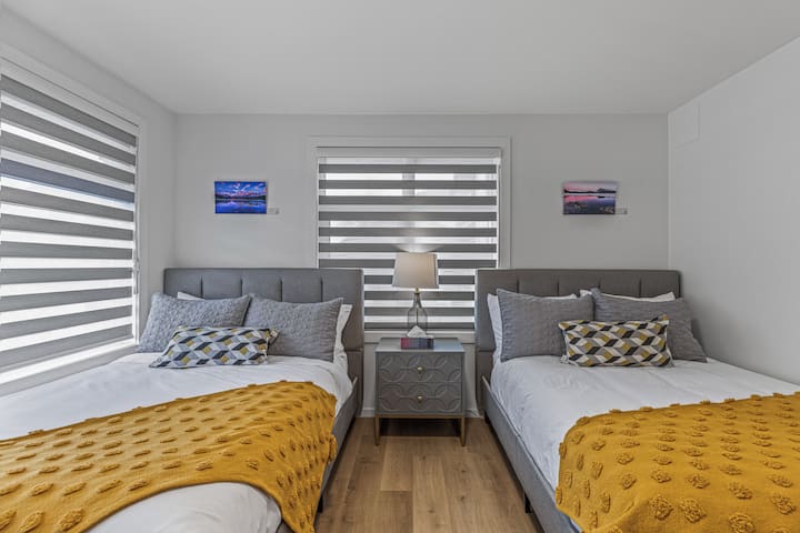 Du dviviečiai miegamieji liukso klasės miegamajame