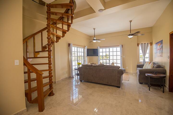 Hidden Jewel Boutique Hotel 3 bedroom Penthouse gallery image 5