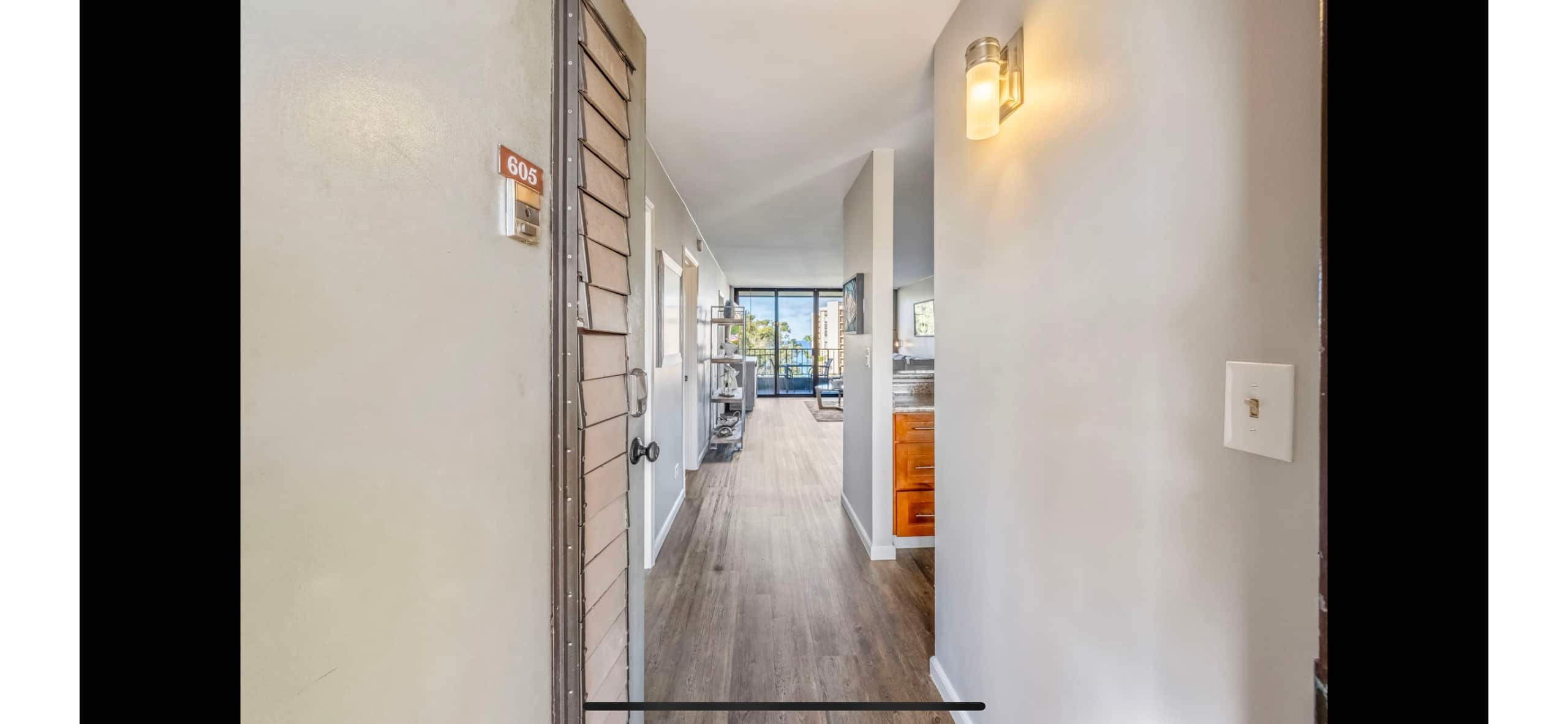 Condo in Lahaina · ★4.61 · 2 bedrooms · 3 beds · 2 baths - Image 13