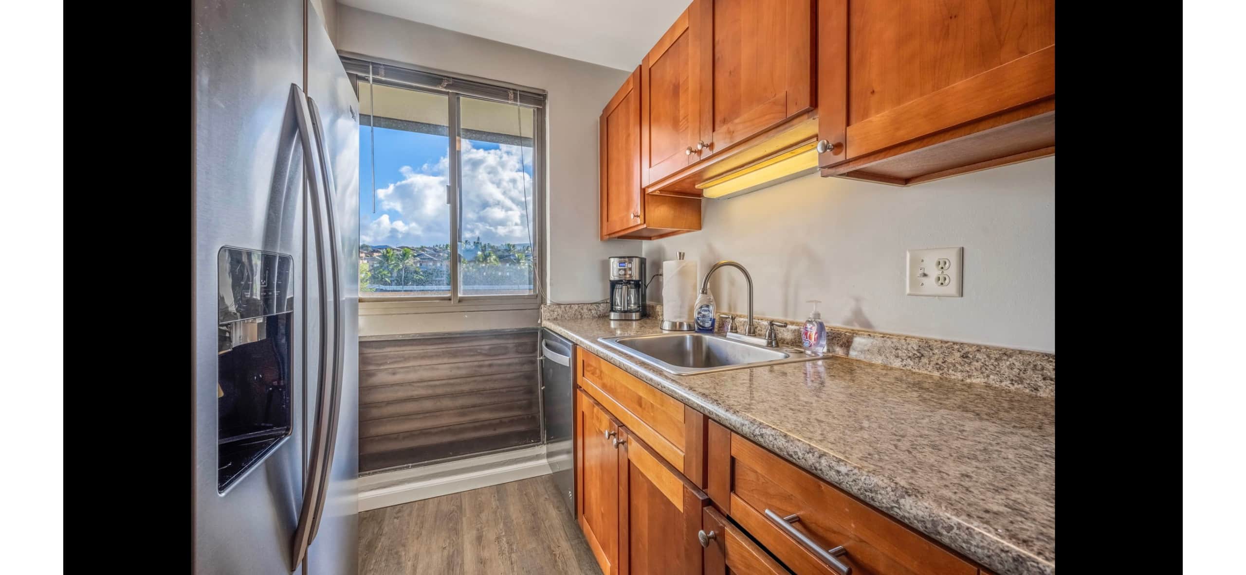 Condo in Lahaina · ★4.61 · 2 bedrooms · 3 beds · 2 baths - Image 8