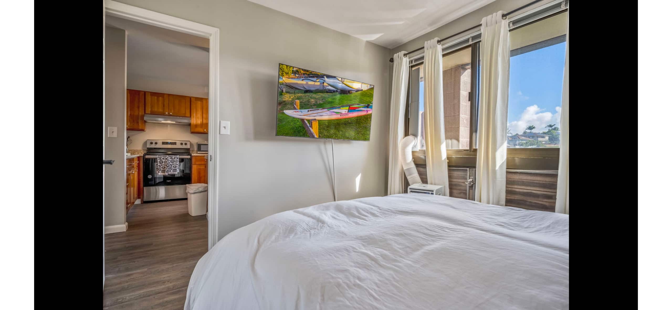 Condo in Lahaina · ★4.61 · 2 bedrooms · 3 beds · 2 baths - Image 18
