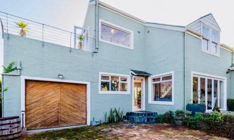 Best Place Ever-cozy house +small pool+sea view gallery image 3