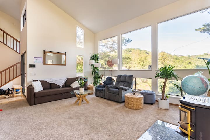 Large home, quiet neighborhood