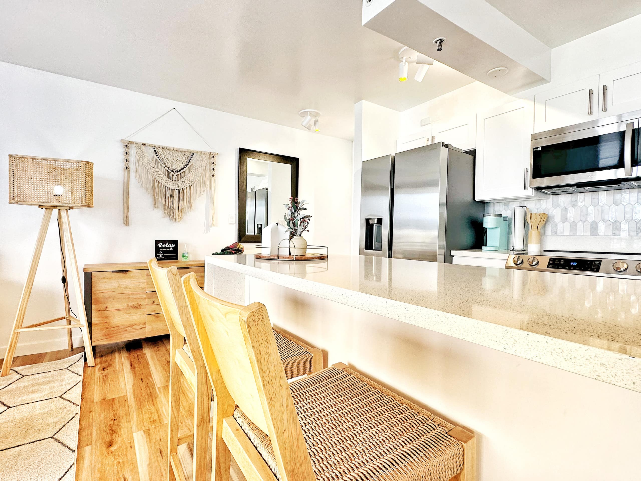Boutique Style 1bdrm w/Parking - Image 6