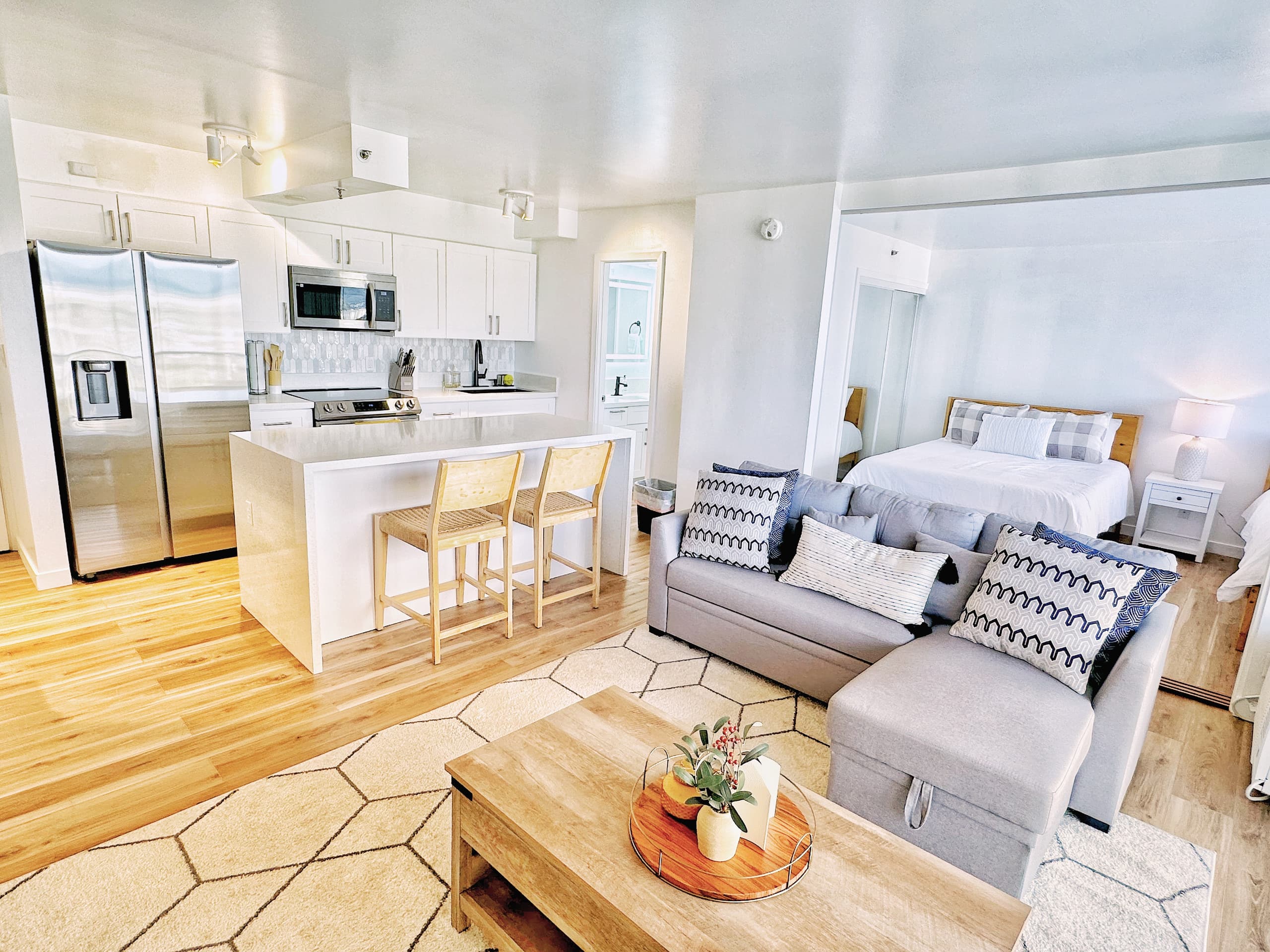 Boutique Style 1bdrm w/Parking - Image 5
