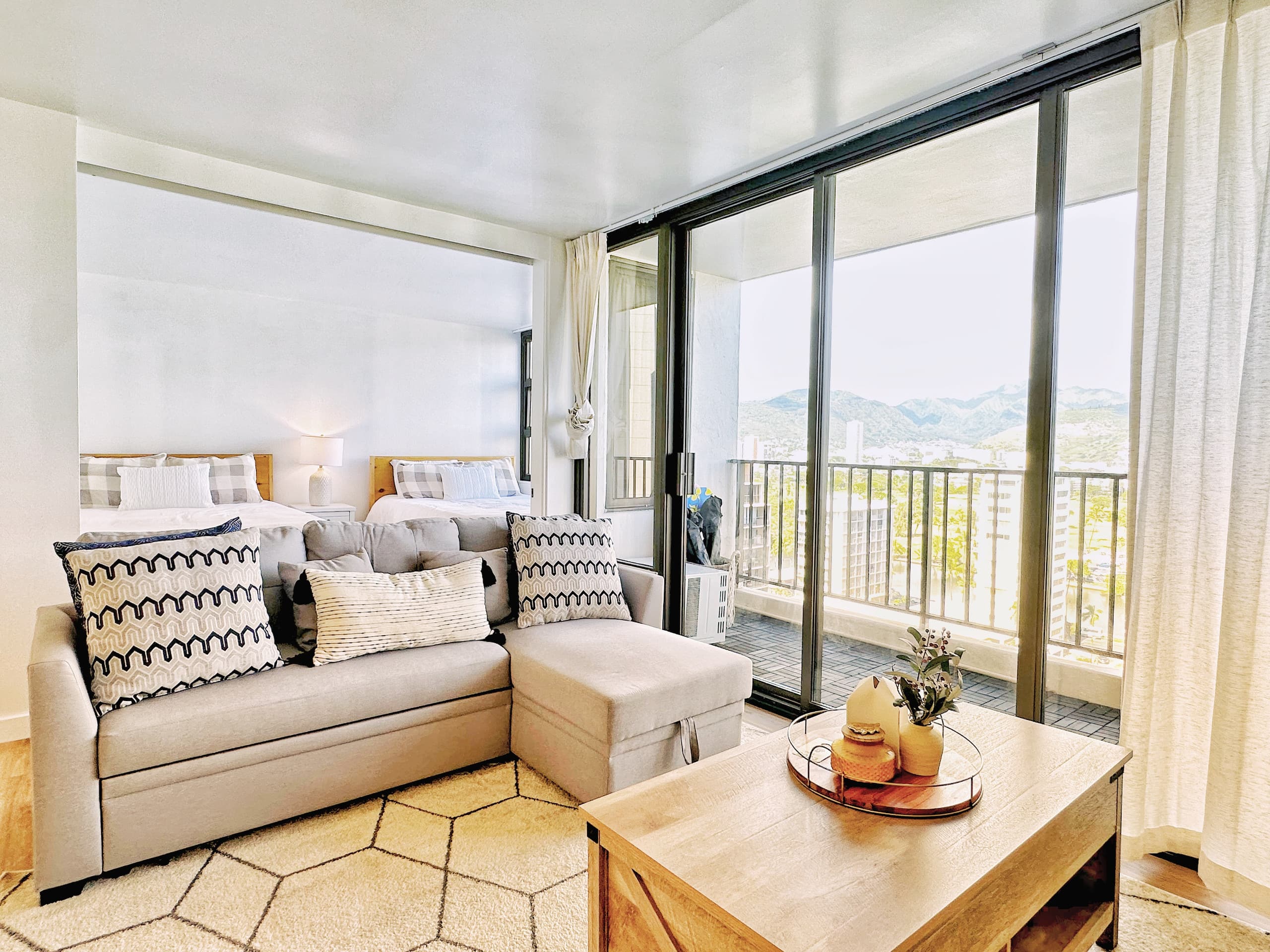 Boutique Style 1bdrm w/Parking - Image 14