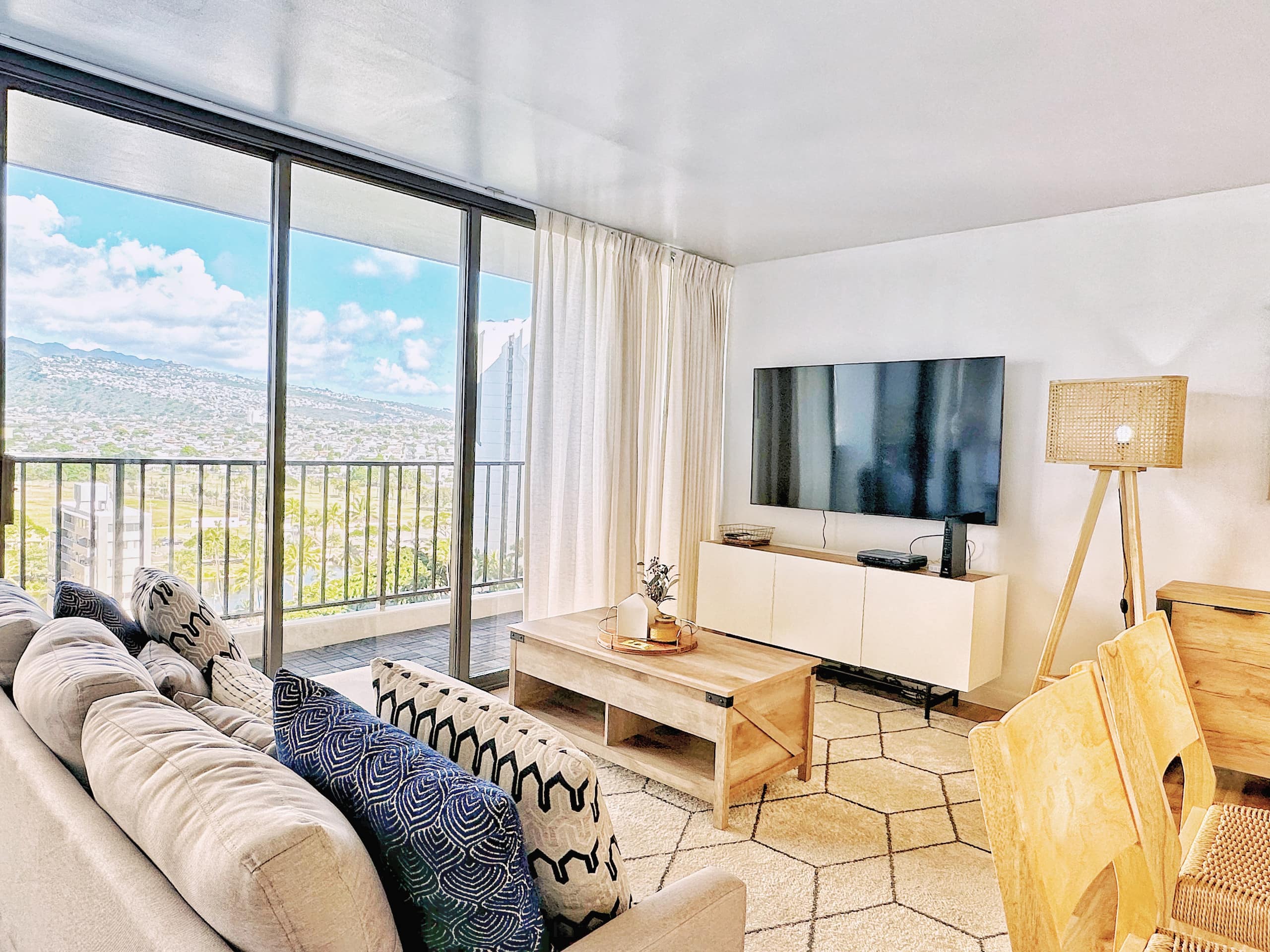 Boutique Style 1bdrm w/Parking - Image 17