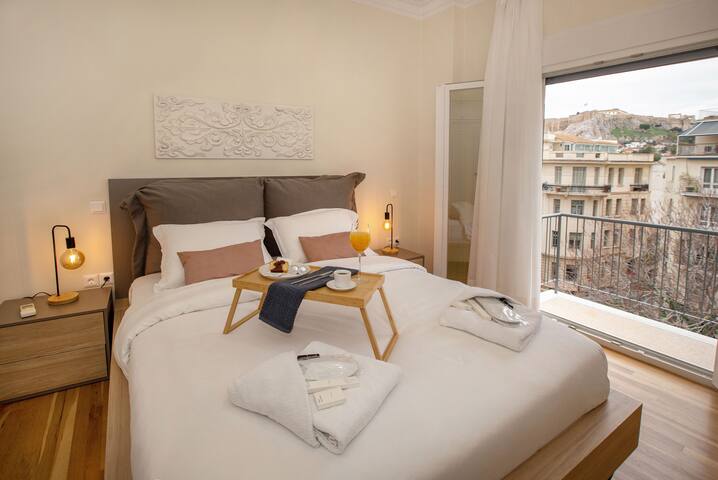 3 bedroom apt next to Syntagma with Acropolis view gallery image 4